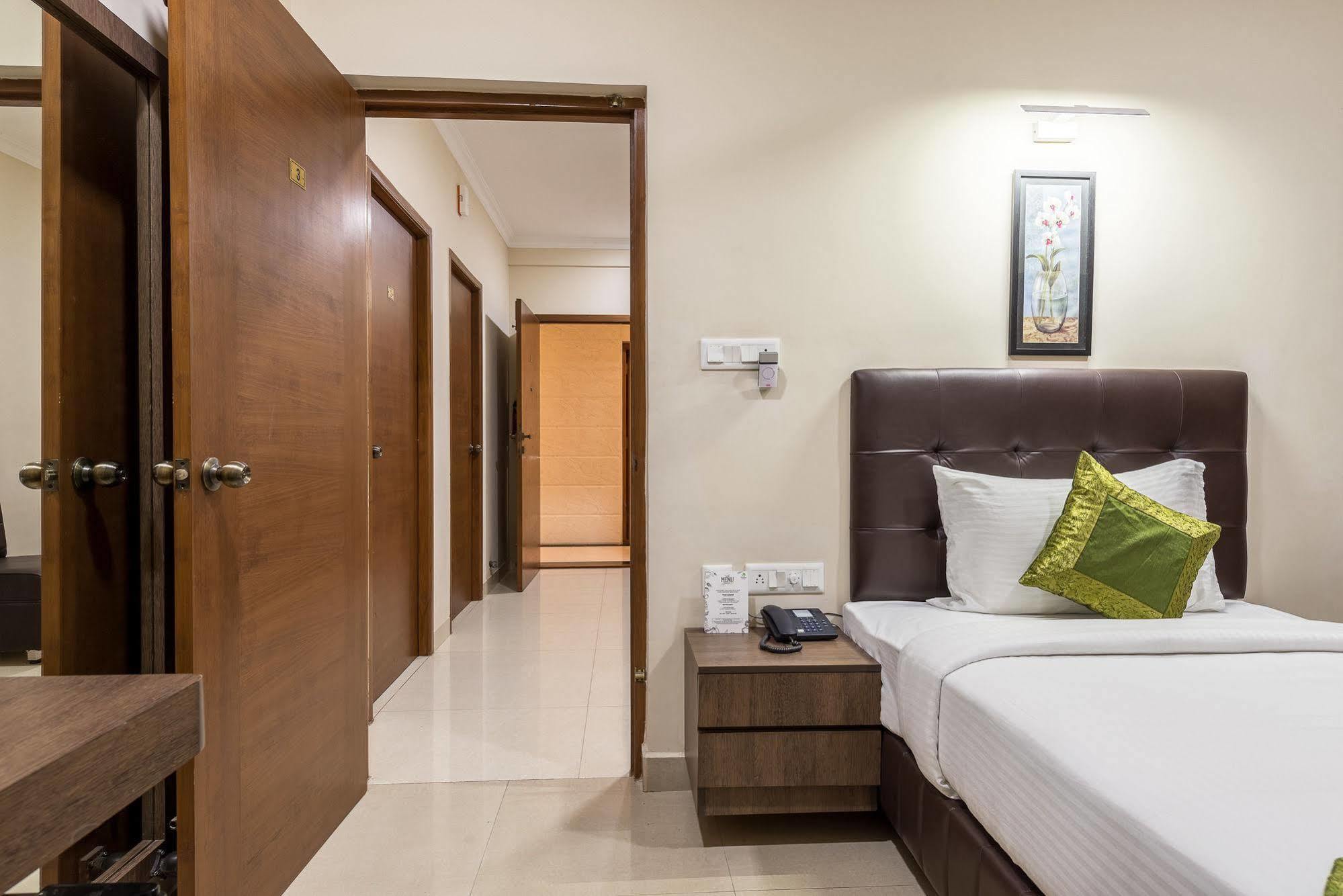 Hotel Mount Kailash Suites Čennai Exteriér fotografie